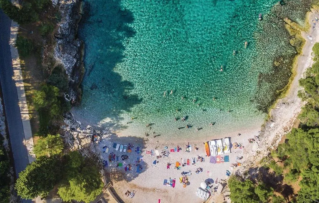 Villa Elfi Pula 0*,  Croatia